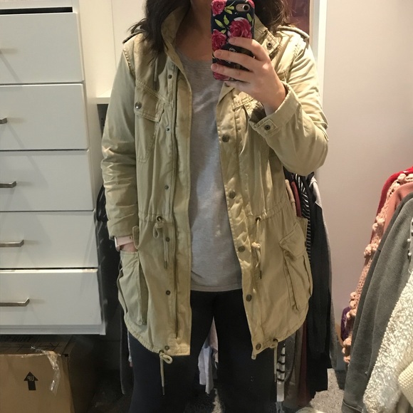 VGUC Aritzia Trooper jacket XSmall - Picture 7 of 8